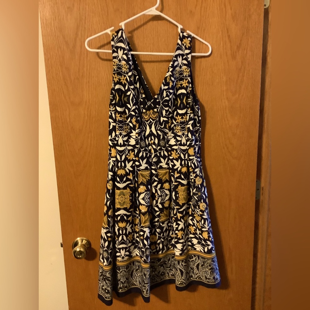 Vince Camuto Dress - size 8